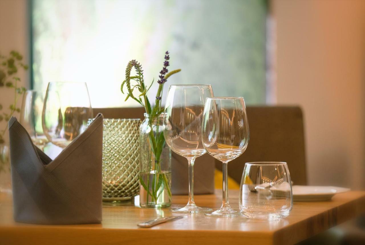 2Theimat - Hotel & Restaurant มอร์บาค ภายนอก รูปภาพ